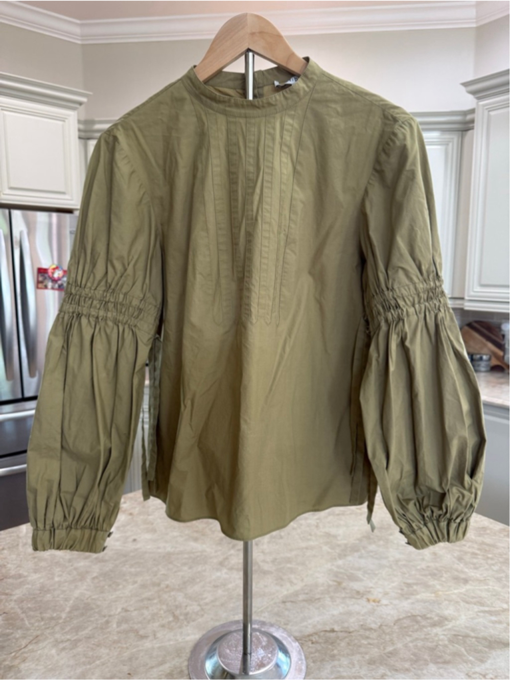 Tibi Olive Green Blouse with Puff Sleeves designer Size 0, fits me like a medium